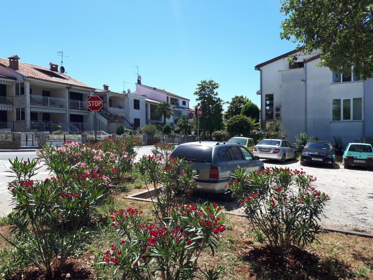 Apartment Ori Poreč Exterior foto